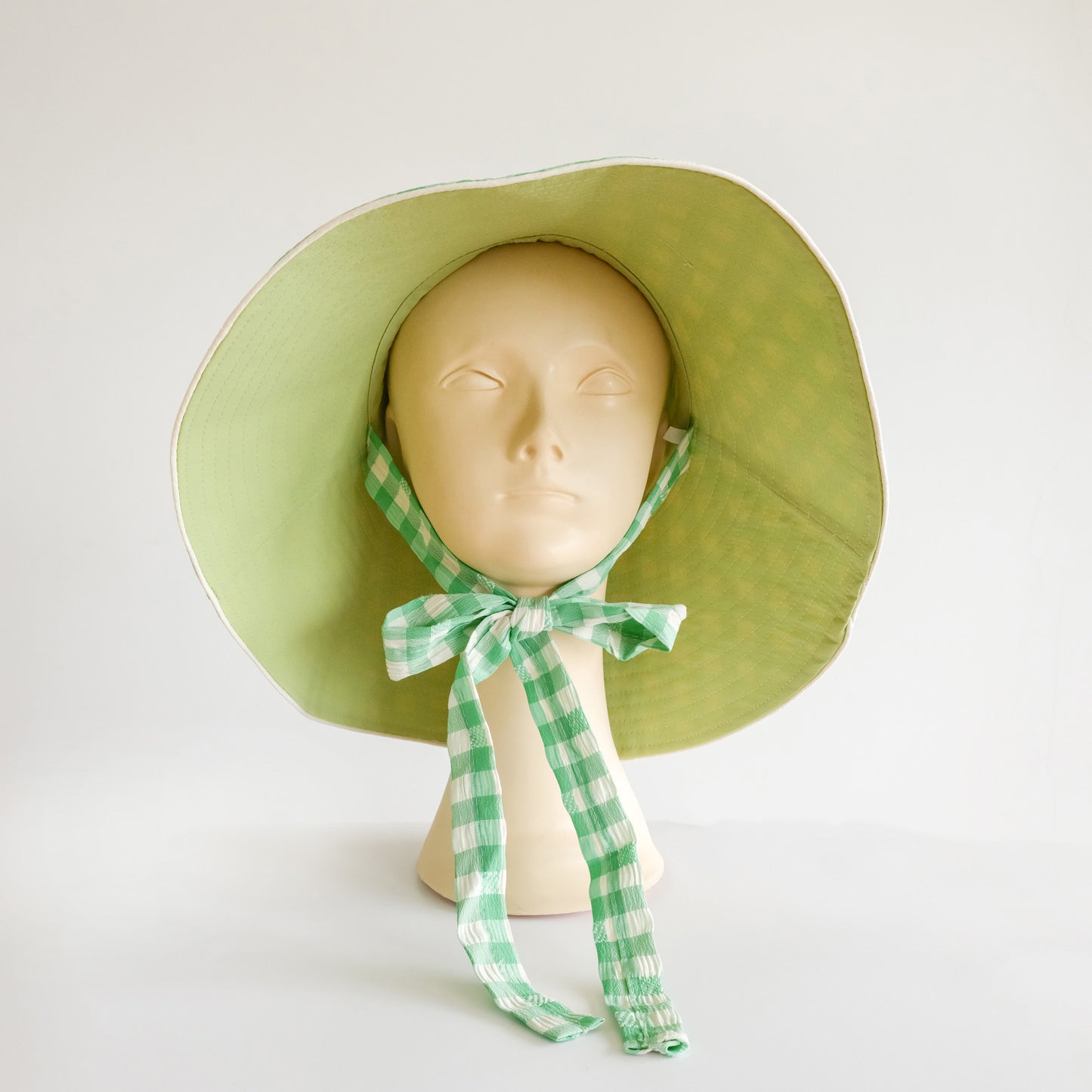 Reversible Checked Sun Hat Garden 🌿🍐