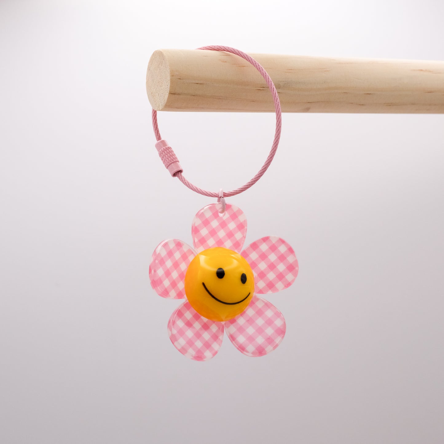 Check Me Out Daisy Charm