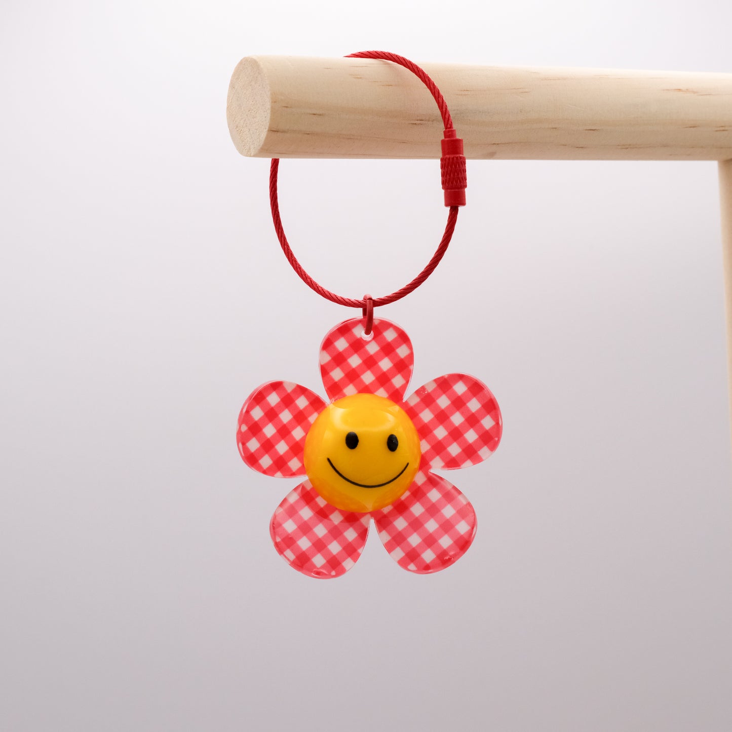 Check Me Out Daisy Charm