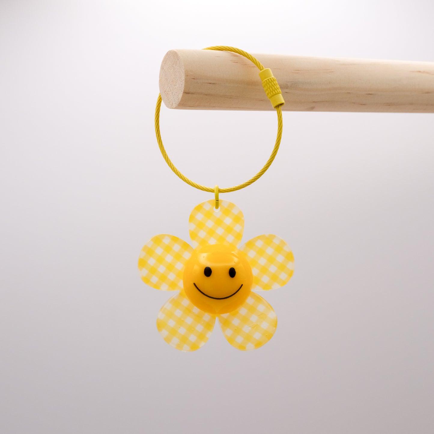 Check Me Out Daisy Charm