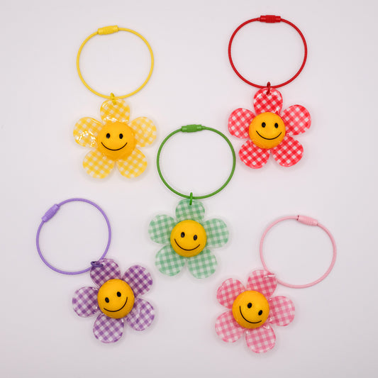 Check Me Out Daisy Charm