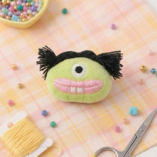 One-Eyed Girlie Brooch
