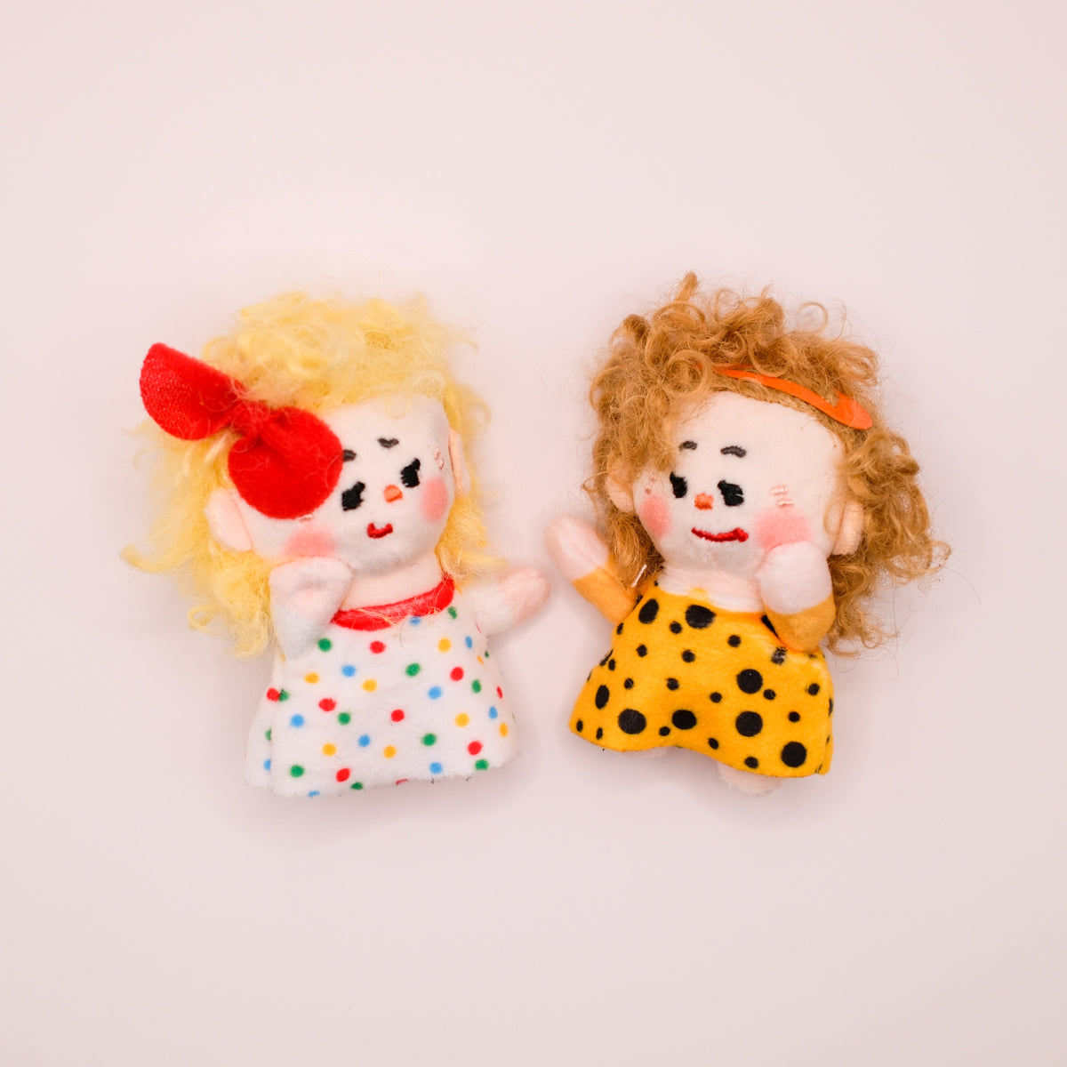 Gossip Girls Buddies Charm