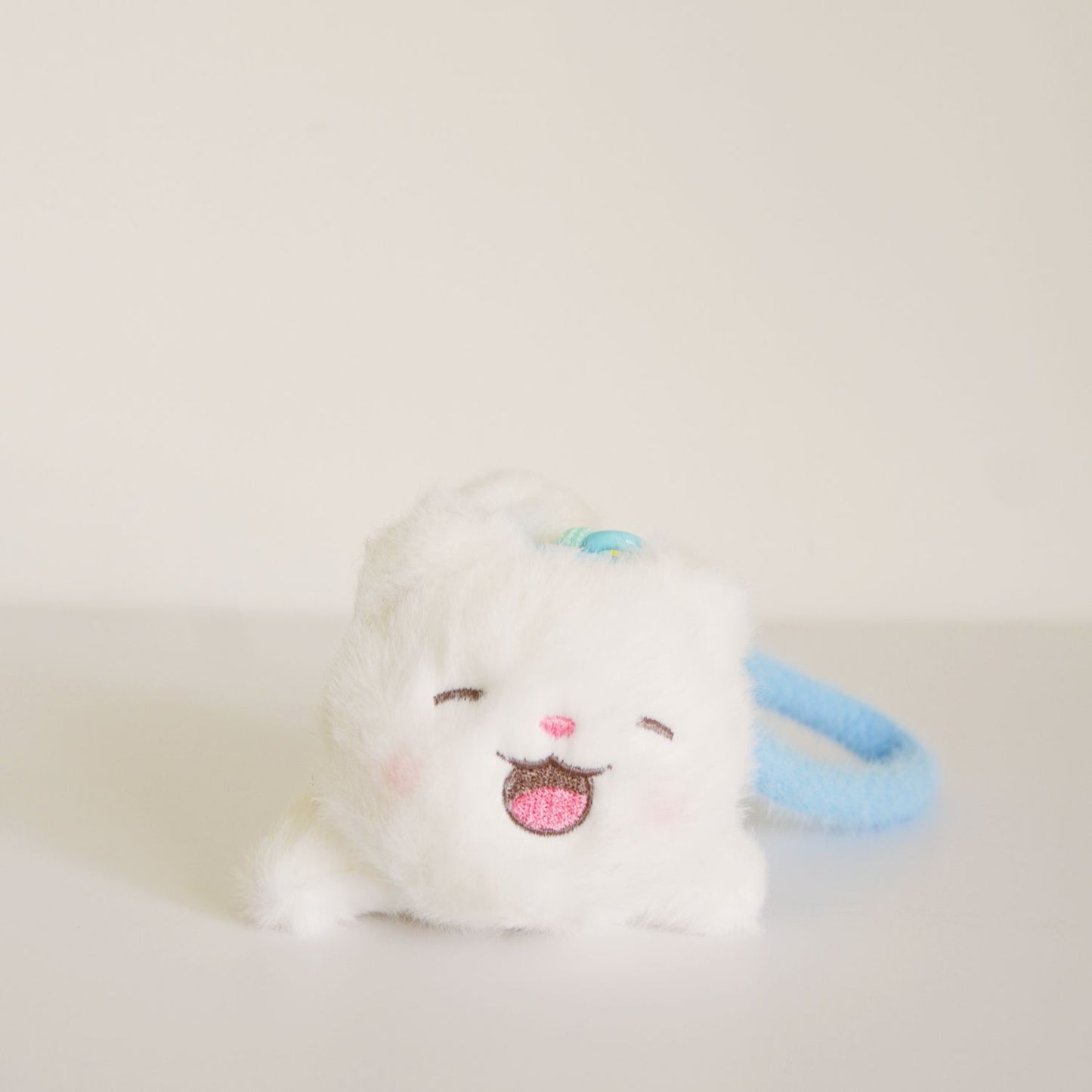 White Cat Perfumed Charm