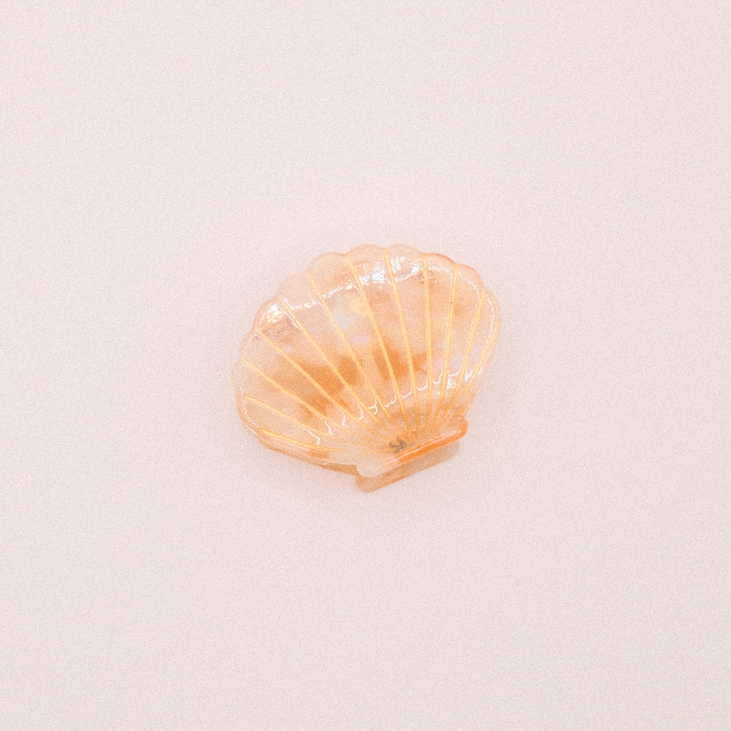 Peach Seashell Hair Claw