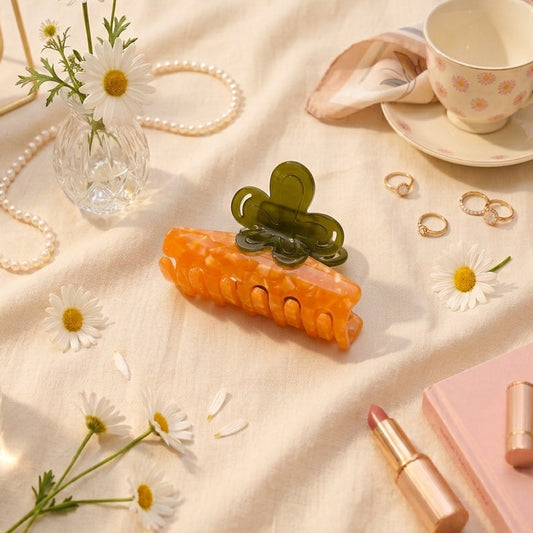 Sunny Daisy Hair Claw